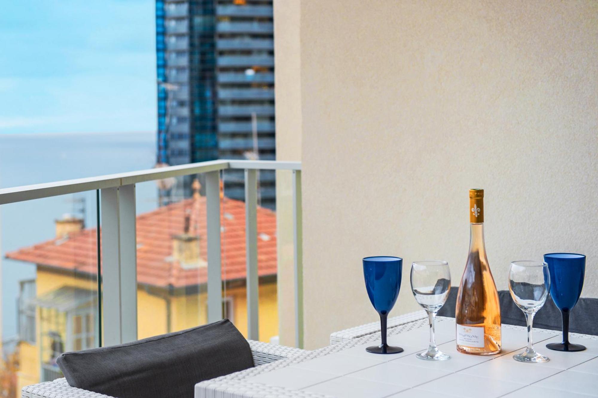 Grande Terrasse - Vue Mer - Parking - Bk Beausoleil Exteriör bild